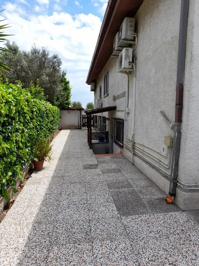 Bed and Breakfast Relais Maria Luisa Locazione Turistica Di Simona Capaccio Fiumicino